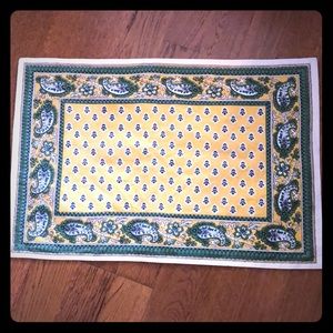 Set of 6 Williams-Sonoma Placemats